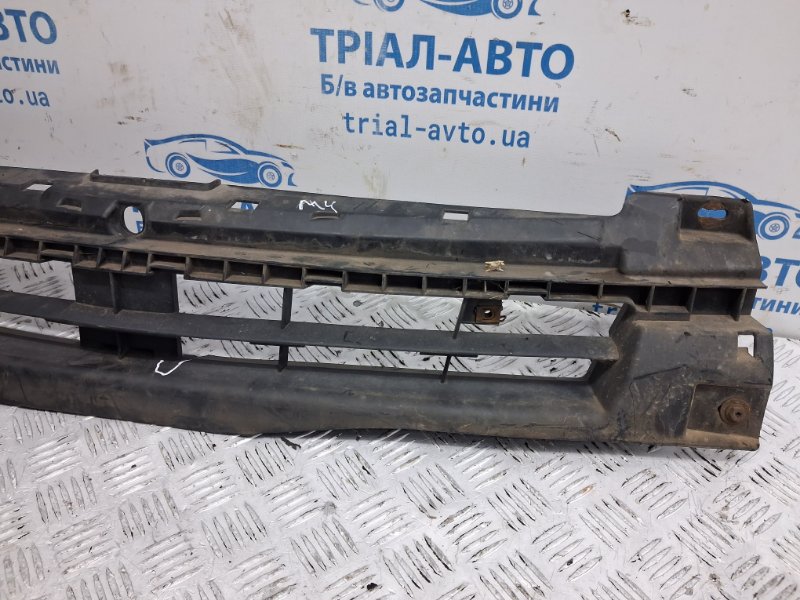Кронштейн бампера передний Renault Trafic FL M9R Кронштейн бампера передний Renault Trafic FL M9R