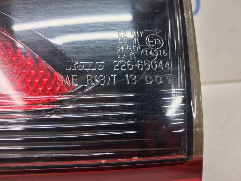 Фонарь задний внутренний правый 6 2012- GJ 2.2 дизель