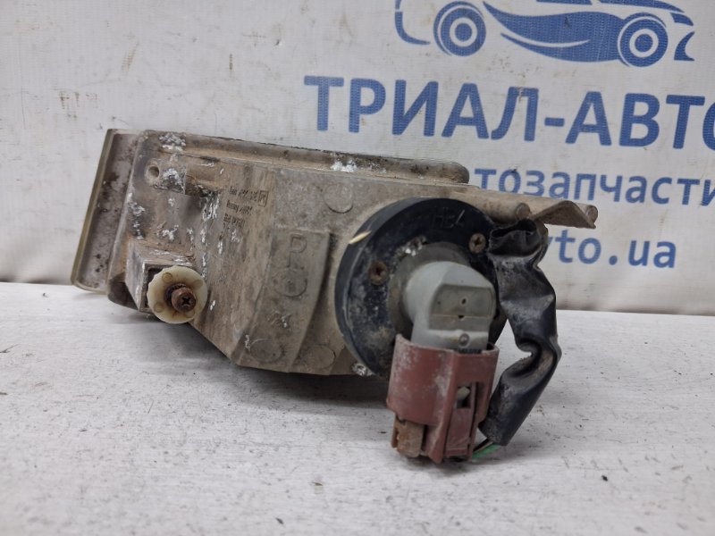 Фара противотуманная правая Toyota Prado J120 3.0 Diesel 1KDFTV Фара противотуманная правая Toyota Prado J120 3.0 Diesel 1KDFTV