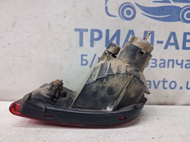Катафот левый Toyota Prado J120 3.0 Diesel 1KDFTV Катафот левый Toyota Prado J120 3.0 Diesel 1KDFTV