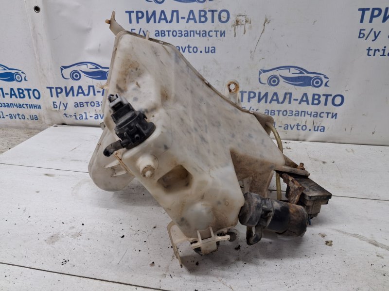 Бачок омывателя Prado 2002-2009 J120 3.0 Diesel 1KDFTV Бачок омывателя Prado 2002-2009 J120 3.0 Diesel 1KDFTV