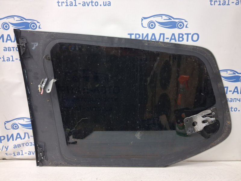 Стекло в кузов заднее правое Toyota Prado J120 3.0 Diesel 1KDFTV Стекло в кузов заднее правое Toyota Prado J120 3.0 Diesel 1KDFTV