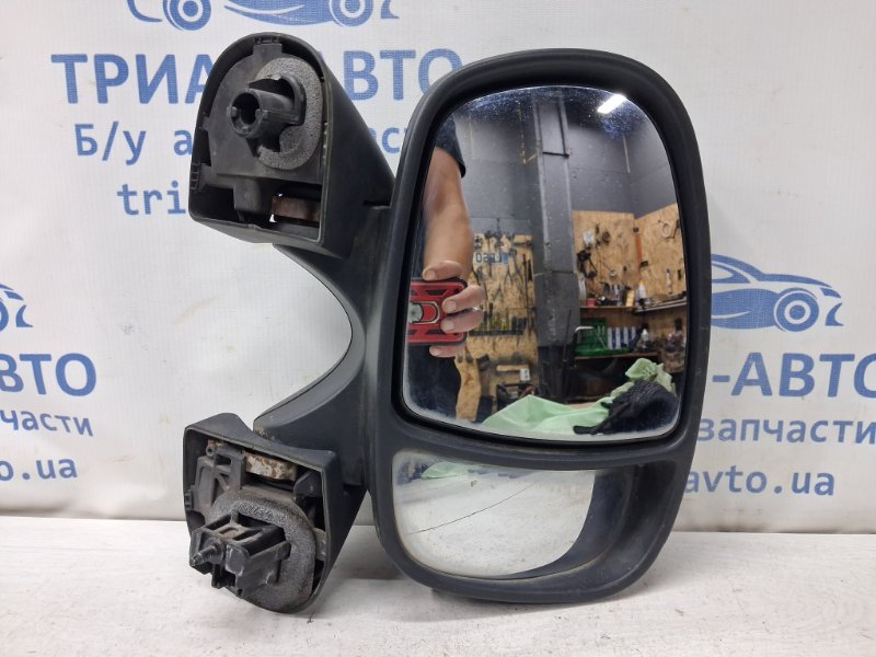 Запчасть зеркало правое Renault Trafic 2001-2014 FL M9R 7701473247 Б/У Зеркало правое Renault Trafic 2001-2014 FL M9R 7701473247 Б/У