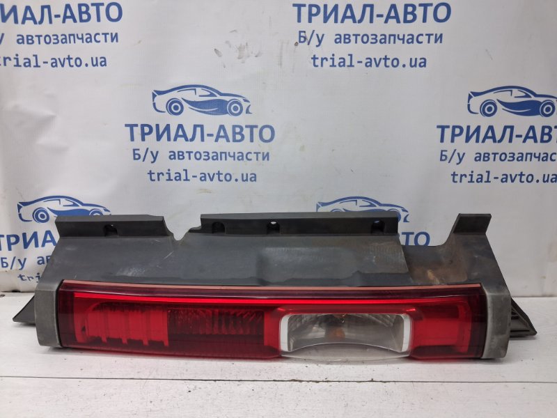 Запчасть фонарь задний внешний левый Renault Trafic 2001-2014 FL M9R 8200415250 Б/У Фонарь задний внешний левый Renault Trafic 2001-2014 FL M9R 8200415250 Б/У