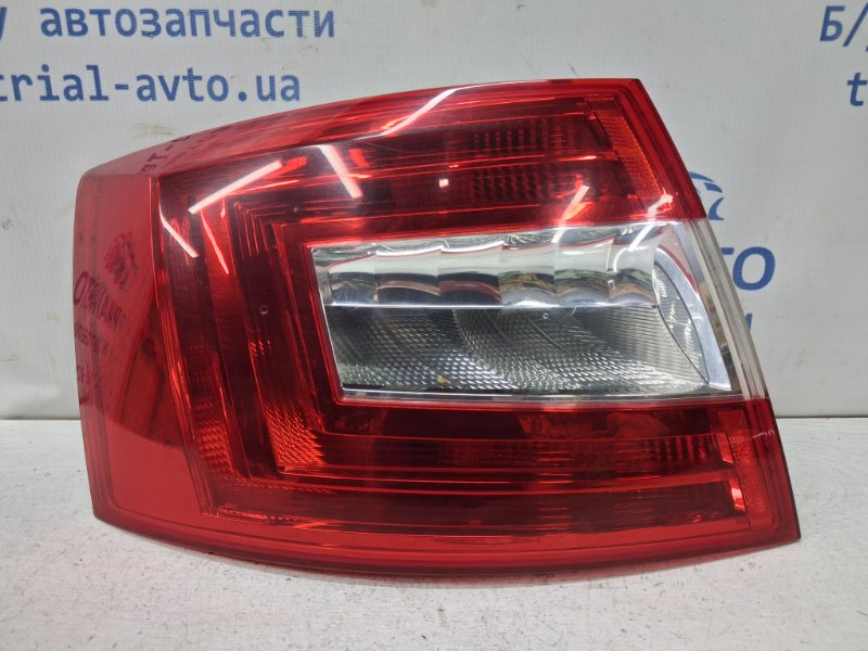 Запчасть фонарь задний внешний левый Skoda Octavia 2013-2020 A7 5E5945111 Б/У Фонарь задний внешний левый Skoda Octavia 2013-2020 A7 5E5945111 Б/У