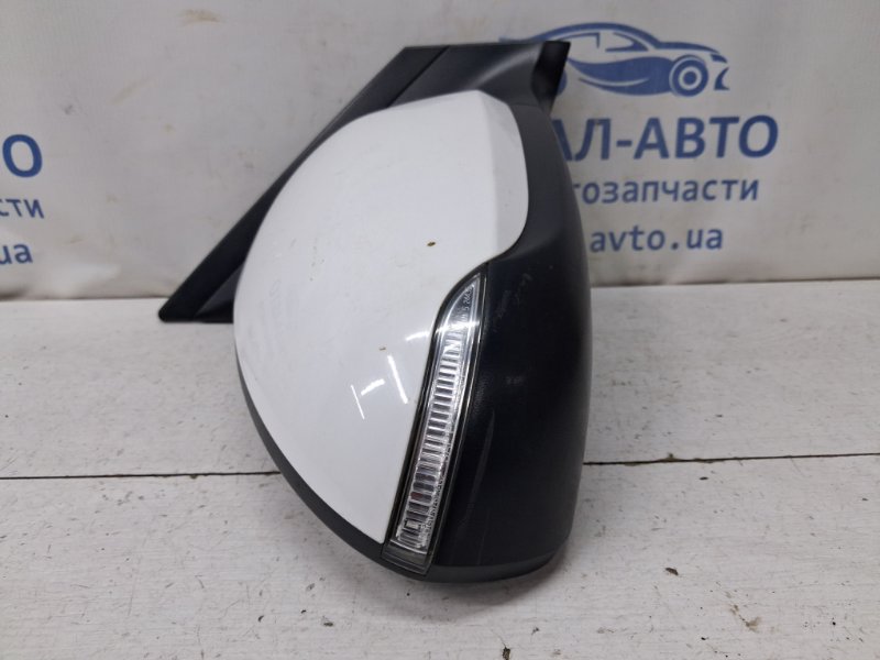 Зеркало правое Hyundai Ioniq 1.6 Бензин Зеркало правое Hyundai Ioniq 1.6 Бензин