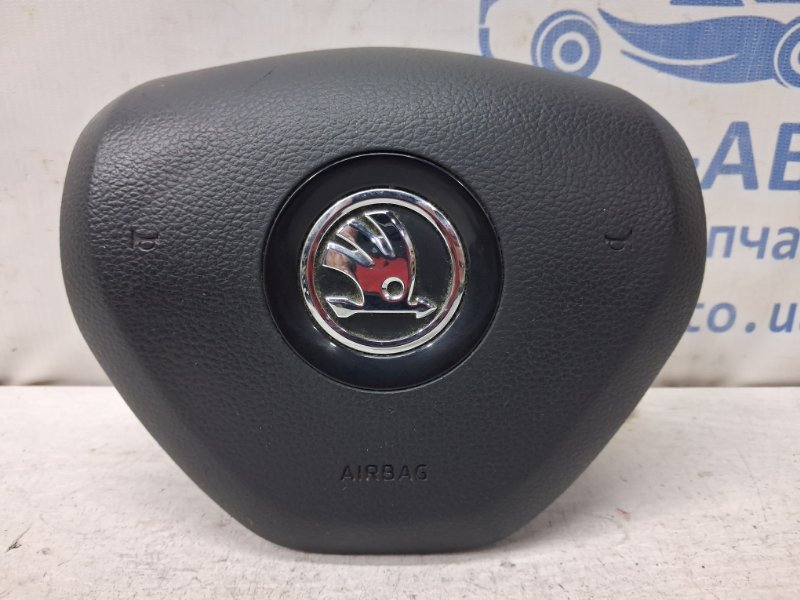 Запчасть подушка безопасности в руль Skoda Octavia 2013-2020 A7 3T0880201F Б/У Подушка безопасности в руль Skoda Octavia 2013-2020 A7 3T0880201F Б/У