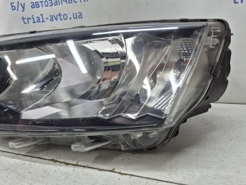 Фара левая Octavia 2013-2020 A7 Фара левая Octavia 2013-2020 A7