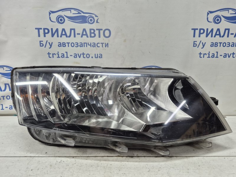 Запчасть фара правая Skoda Octavia 2013-2020 A7 5E2941018 Б/У Фара правая Skoda Octavia 2013-2020 A7 5E2941018 Б/У