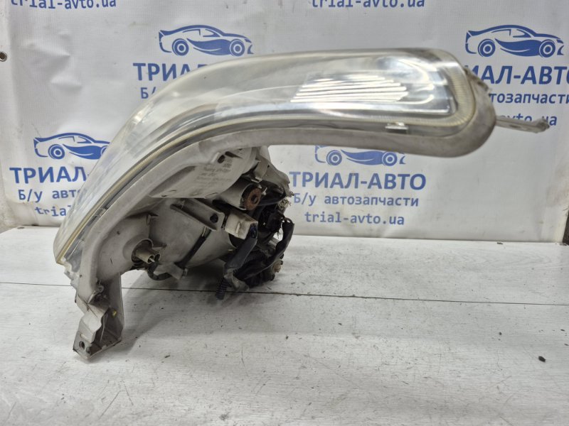 Фара левая галоген Prado 2002-2009 J120 3.0 Diesel 1KDFTV