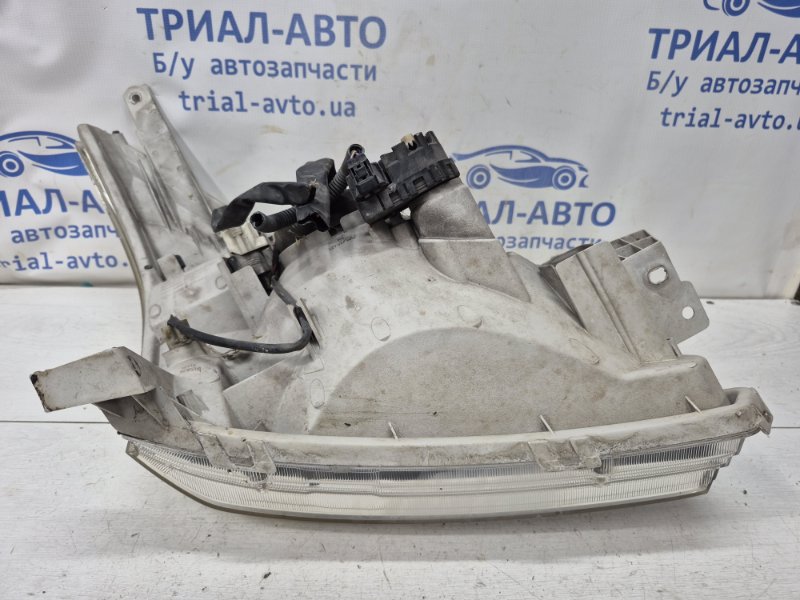 Фара левая галоген Prado 2002-2009 J120 3.0 Diesel 1KDFTV