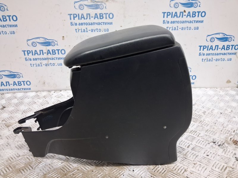 Подлокотник Prado 2002-2009 J120 3.0 Diesel 1KDFTV Подлокотник Prado 2002-2009 J120 3.0 Diesel 1KDFTV