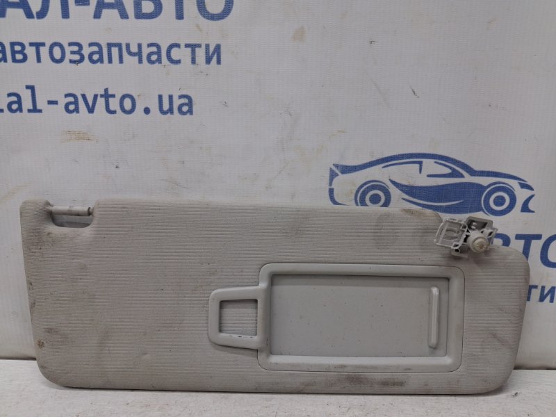 Запчасть козырек солнцезащитный правый Skoda Octavia 2013-2020 A7 5G0857551BP Б/У Козырек солнцезащитный правый Skoda Octavia 2013-2020 A7 5G0857551BP Б/У