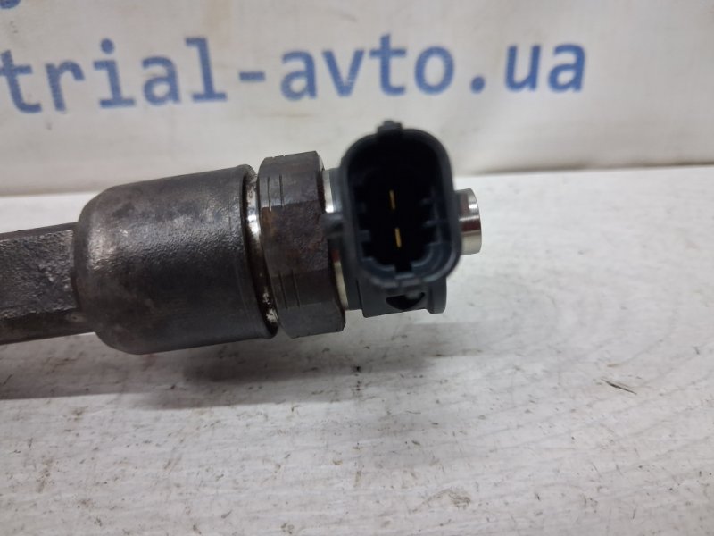 Форсунка топливная Hyundai IX35 LM 1.7 diesel D4FD Форсунка топливная Hyundai IX35 LM 1.7 diesel D4FD