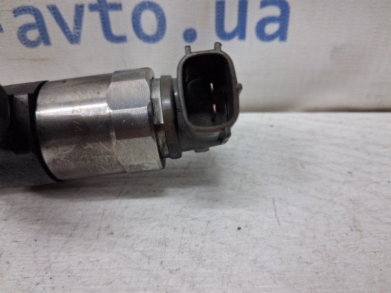 Форсунка топливная Mitsubishi Outlander XL 2.2 diesel 4N14 Форсунка топливная Mitsubishi Outlander XL 2.2 diesel 4N14