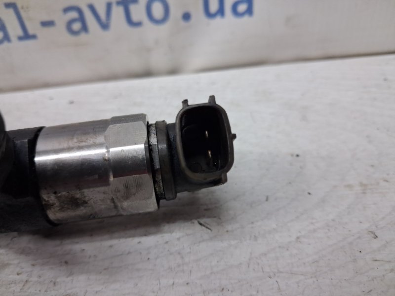 Форсунка топливная Mitsubishi Outlander XL 2.2 diesel 4N14 Форсунка топливная Mitsubishi Outlander XL 2.2 diesel 4N14