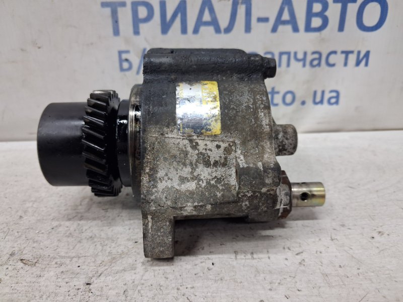 Запчасть насос вакуумный Toyota Prado 2002-2009 J120 3.0 Diesel 1KDFTV 29300-67020 Б/У Насос вакуумный Toyota Prado 2002-2009 J120 3.0 Diesel 1KDFTV 29300-67020 Б/У