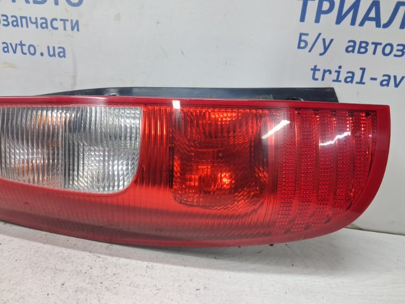 Фонарь задний внешний левый Mitsubishi Colt 6 1 Фонарь задний внешний левый Mitsubishi Colt 6 1