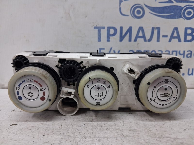 Запчасть блок управления кондиционером Mitsubishi Colt 2002-2012 6 1 69667016 Б/У Блок управления кондиционером Mitsubishi Colt 2002-2012 6 1 69667016 Б/У