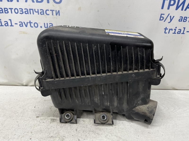 Запчасть корпус воздушного фильтра Hyundai Getz 2002-2011 1 1.4 281121C700 Б/У Корпус воздушного фильтра Hyundai Getz 2002-2011 1 1.4 281121C700 Б/У