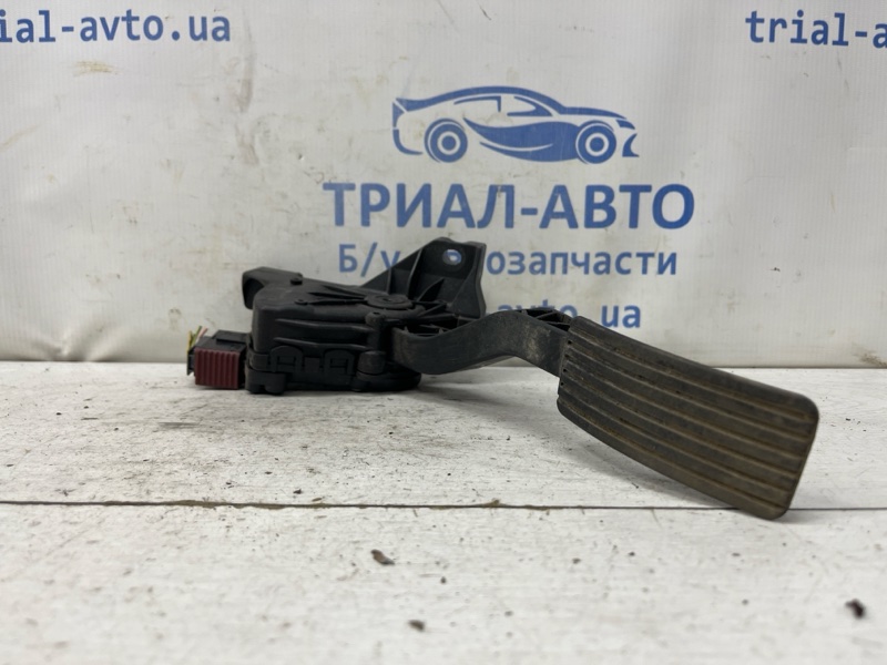 Педаль газа Mitsubishi Colt 6 1 Педаль газа Mitsubishi Colt 6 1