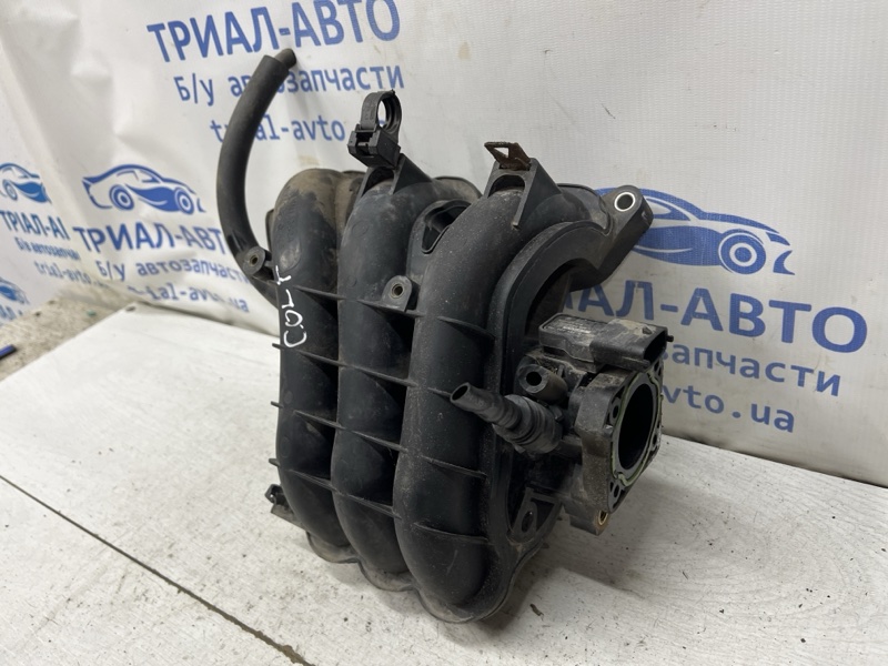 Коллектор впускной пластик Mitsubishi Colt 6 1 Коллектор впускной пластик Mitsubishi Colt 6 1
