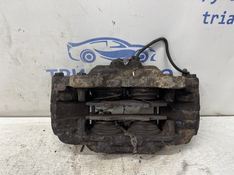 Суппорт передний правый Toyota Prado J120 3.0 Diesel 1KDFTV Суппорт передний правый Toyota Prado J120 3.0 Diesel 1KDFTV