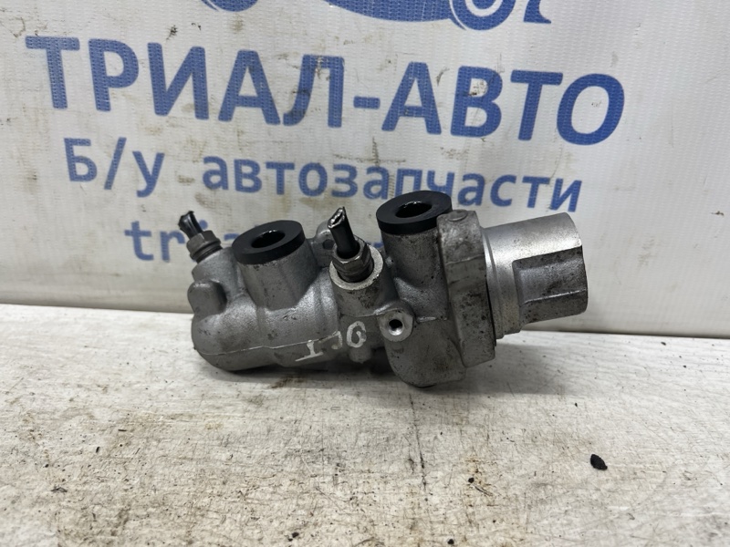 Тормозной цилиндр главный Skoda Octavia A7 1.6 Дизель CLHA