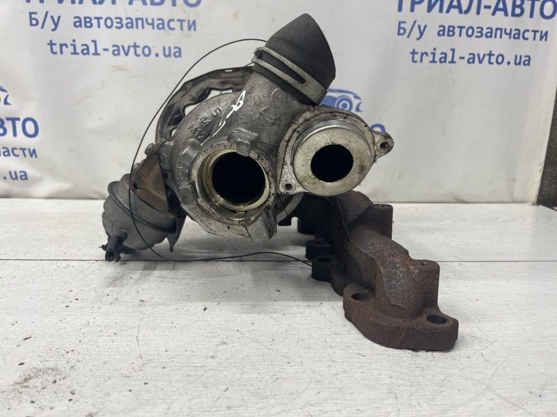 Запчасть турбина Skoda Octavia 2013-2020 A7 1.6 Дизель CLHA 04L253016H Б/У Турбина Skoda Octavia 2013-2020 A7 1.6 Дизель CLHA 04L253016H Б/У