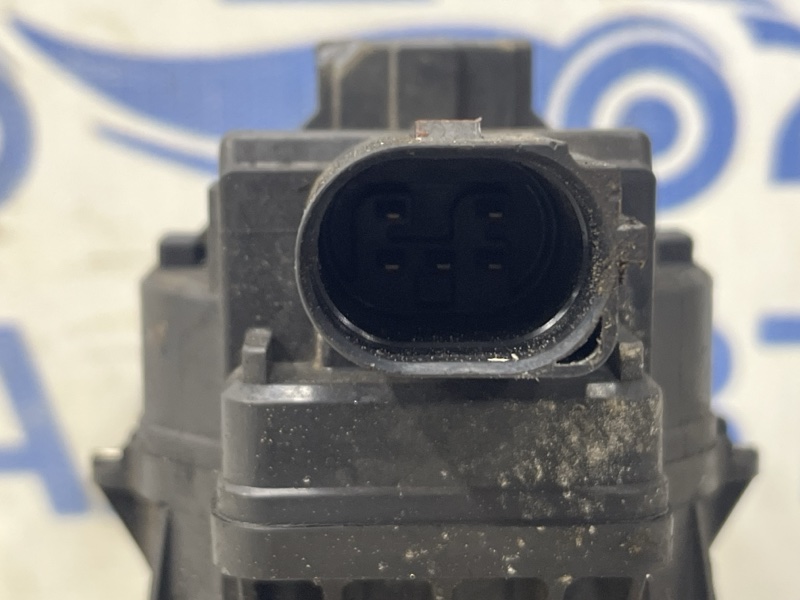 Клапан EGR 6 2012- GJ 2.2 дизель Клапан EGR 6 2012- GJ 2.2 дизель