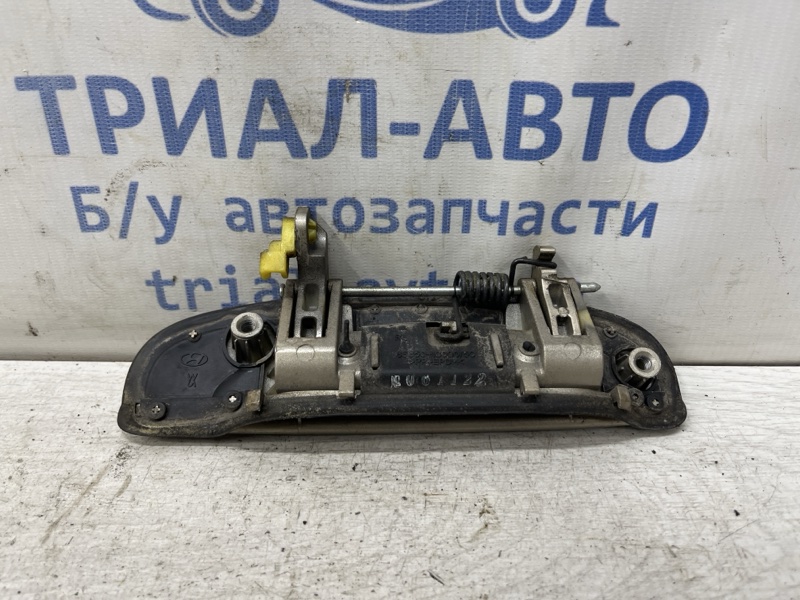 Ручка двери внешняя задняя левая Hyundai Getz 1 1.4 Ручка двери внешняя задняя левая Hyundai Getz 1 1.4
