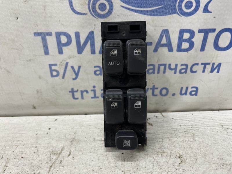 Запчасть блок управления стеклоподъемниками Hyundai Getz 2002-2011 1 1.4 935701C110WK Б/У Блок управления стеклоподъемниками Hyundai Getz 2002-2011 1 1.4 935701C110WK Б/У