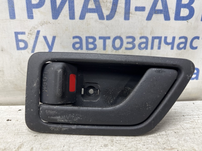 Запчасть ручка двери внутренняя левая Hyundai Getz 2002-2011 1 1.4 826101C020WK Б/У Ручка двери внутренняя левая Hyundai Getz 2002-2011 1 1.4 826101C020WK Б/У