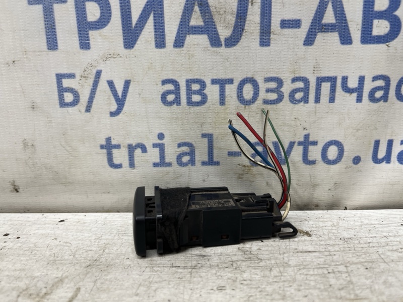 Кнопка подогрева Camry 2001-2006 XV30 2.4 Бензин 2AZFE