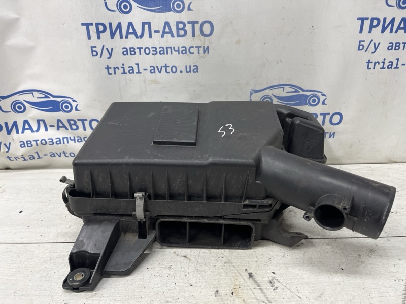 Запчасть корпус воздушного фильтра Mitsubishi Outlander 2012-2021 GF 2.0 бензин 4B11 1500A374 Б/У Корпус воздушного фильтра Mitsubishi Outlander 2012-2021 GF 2.0 бензин 4B11 1500A374 Б/У