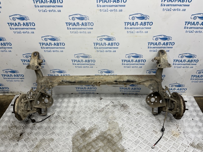 Запчасть балка задней подвески Hyundai Getz 2002-2011 1 1.4 551001C200 Б/У Балка задней подвески Hyundai Getz 2002-2011 1 1.4 551001C200 Б/У