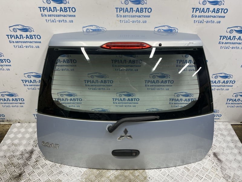 Запчасть крышка багажника Mitsubishi Colt 2002-2012 6 1.1 5801A219 Б/У Крышка багажника Mitsubishi Colt 2002-2012 6 1.1 5801A219 Б/У