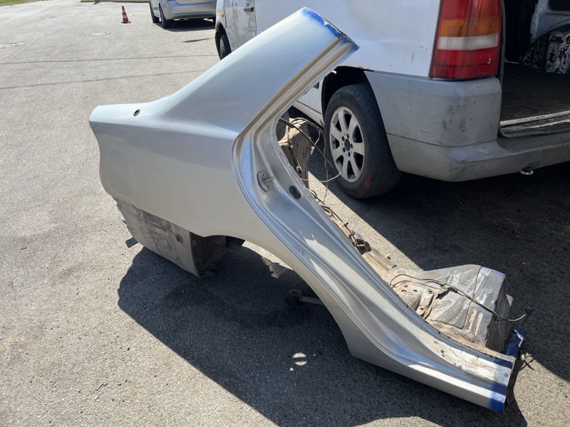 Четверть автомобиля задняя правая Toyota Camry XV30 2.4 Бензин 2AZFE Четверть автомобиля задняя правая Toyota Camry XV30 2.4 Бензин 2AZFE
