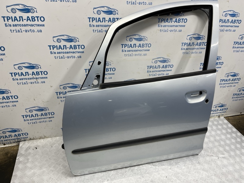 Дверь передняя левая Mitsubishi Colt 6 1.1 Дверь передняя левая Mitsubishi Colt 6 1.1