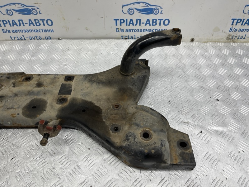 Балка передней подвески Mitsubishi Colt 6 1.1 Балка передней подвески Mitsubishi Colt 6 1.1