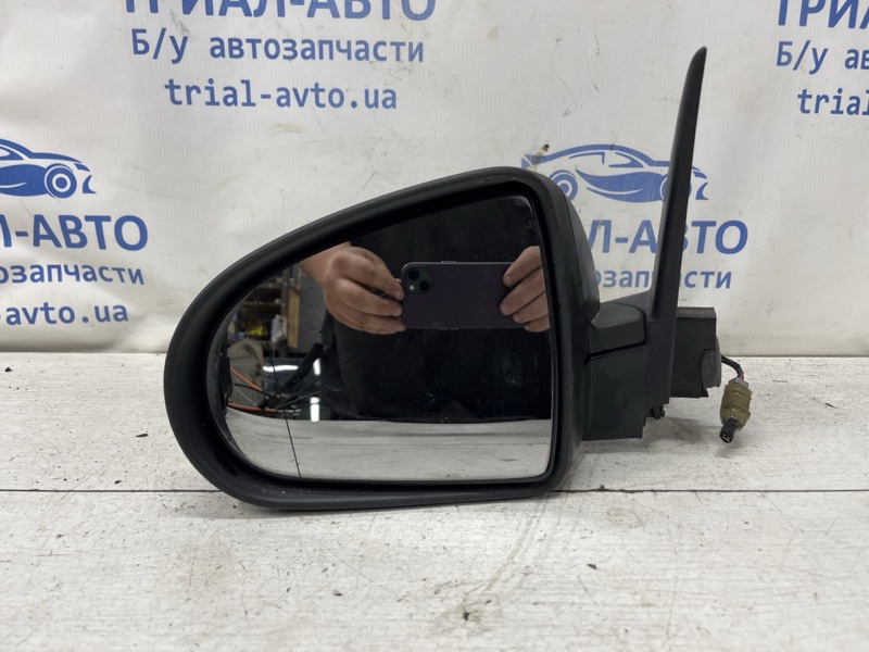 Зеркало левое Mitsubishi Colt 6 1.1 Зеркало левое Mitsubishi Colt 6 1.1