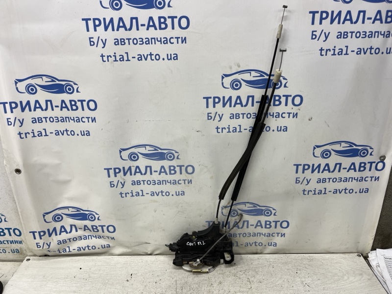 Запчасть замок двери передний левый Mitsubishi Colt 2002-2012 6 1.1 MN145935 Б/У Замок двери передний левый Mitsubishi Colt 2002-2012 6 1.1 MN145935 Б/У