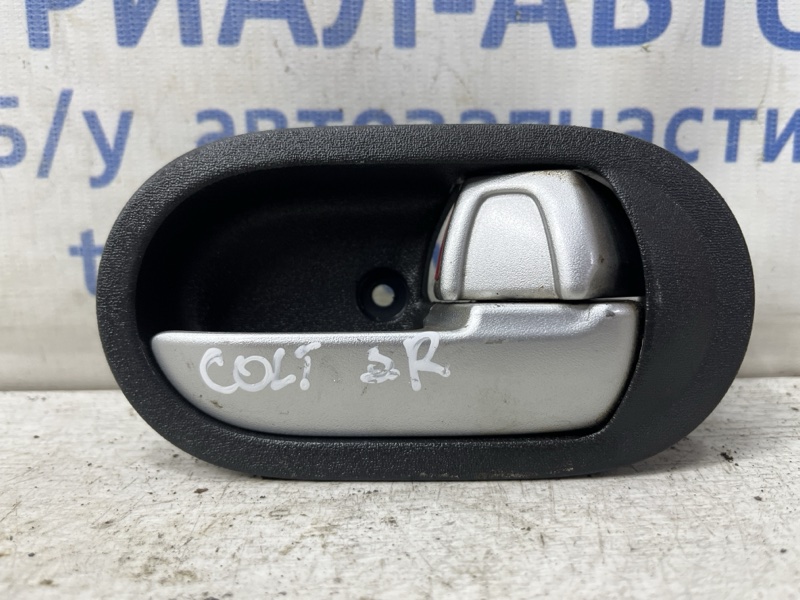 Запчасть ручка двери внутренняя правая Mitsubishi Colt 2002-2012 6 1.1 5716A306HA Б/У Ручка двери внутренняя правая Mitsubishi Colt 2002-2012 6 1.1 5716A306HA Б/У