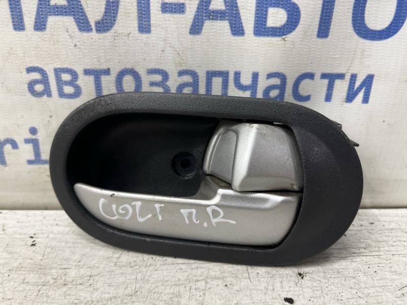Запчасть ручка двери внутренняя правая Mitsubishi Colt 2002-2012 6 1.1 5716A306HA Б/У Ручка двери внутренняя правая Mitsubishi Colt 2002-2012 6 1.1 5716A306HA Б/У