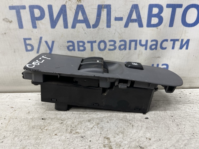 Блок управления стеклоподъемниками Colt 2002-2012 6 1.1 Блок управления стеклоподъемниками Colt 2002-2012 6 1.1