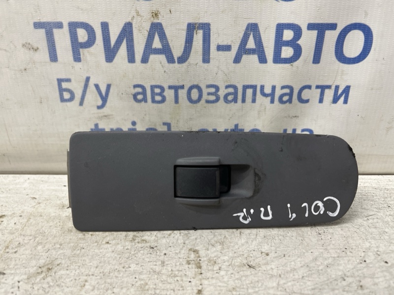 Запчасть кнопка стеклоподъемника Mitsubishi Colt 2002-2012 6 1.1 MN141018 Б/У Кнопка стеклоподъемника Mitsubishi Colt 2002-2012 6 1.1 MN141018 Б/У