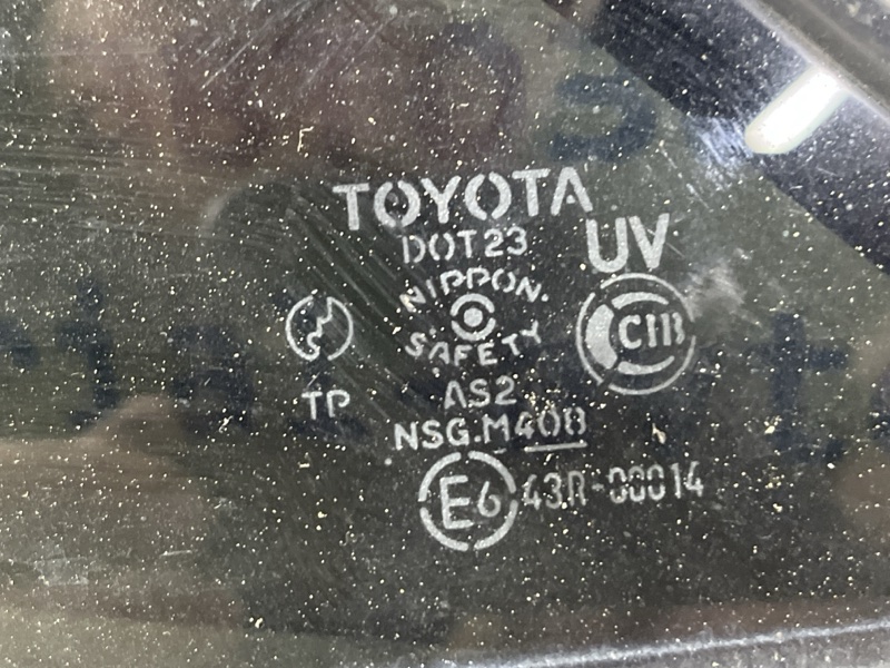 Стекло двери задней левой (форточка) Toyota Camry XV30 2.4 Бензин 2AZFE