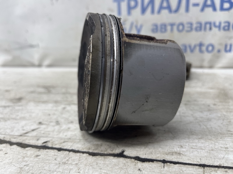 Поршень с шатуном Toyota RAV 4 A30 2.0 бензин 1AZFE Поршень с шатуном Toyota RAV 4 A30 2.0 бензин 1AZFE