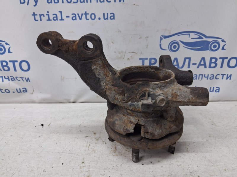 Кулак поворотный правый со ступицей I30 2007-2012 FD 1.6 diesel D4FB Кулак поворотный правый со ступицей I30 2007-2012 FD 1.6 diesel D4FB