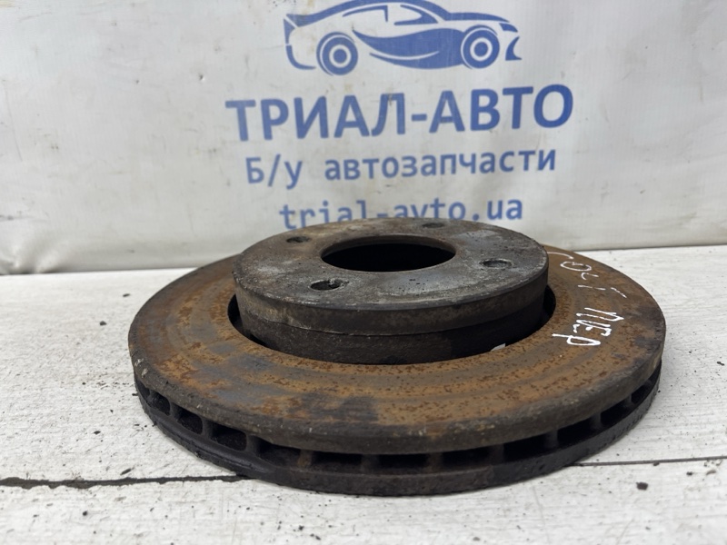 Диск тормозной передний Mitsubishi Colt 6 1.1